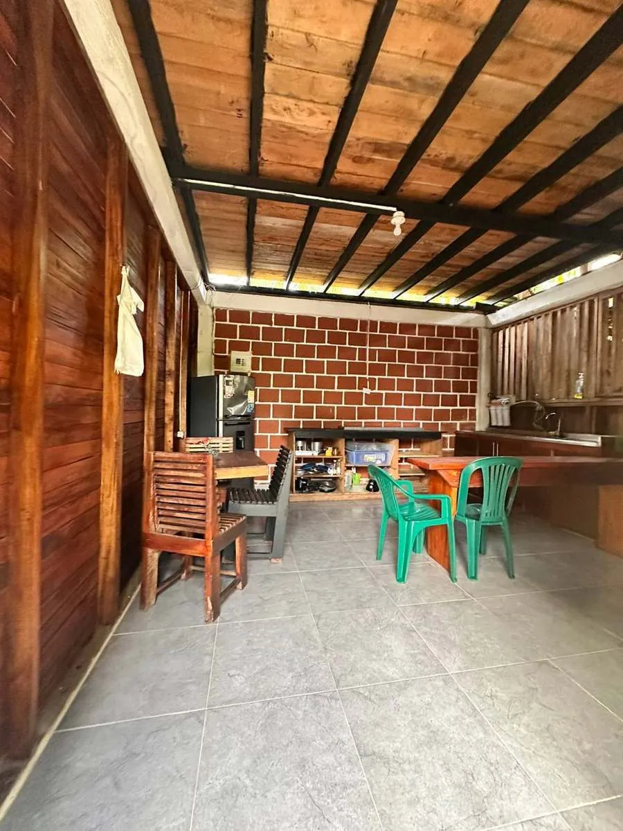 Cocina y zona común de la posada